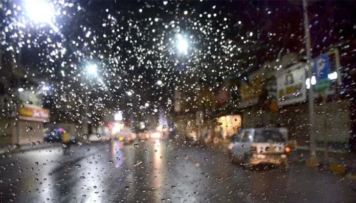 کراچی، مختلف علاقوں میں ہلکی بارش سےموسم خوشگوار