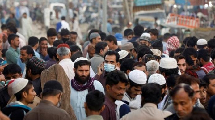 44 فیصد پاکستانی اپنی مالی حالت سے پریشان، سروے