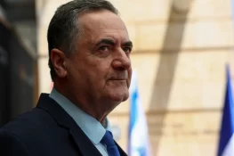 Israeli Defense Minister Reveals Assassination Plot Against Khamenei