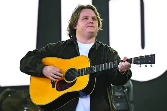 lewis capaldi returns to glastonbury stage
