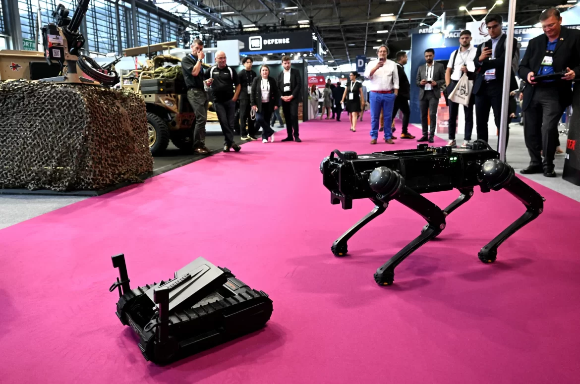 AFP__20220613__32CE7A6__v1__HighRes__FranceDefenceTradeFairEurosatory France Bans Israel at Defense Expo