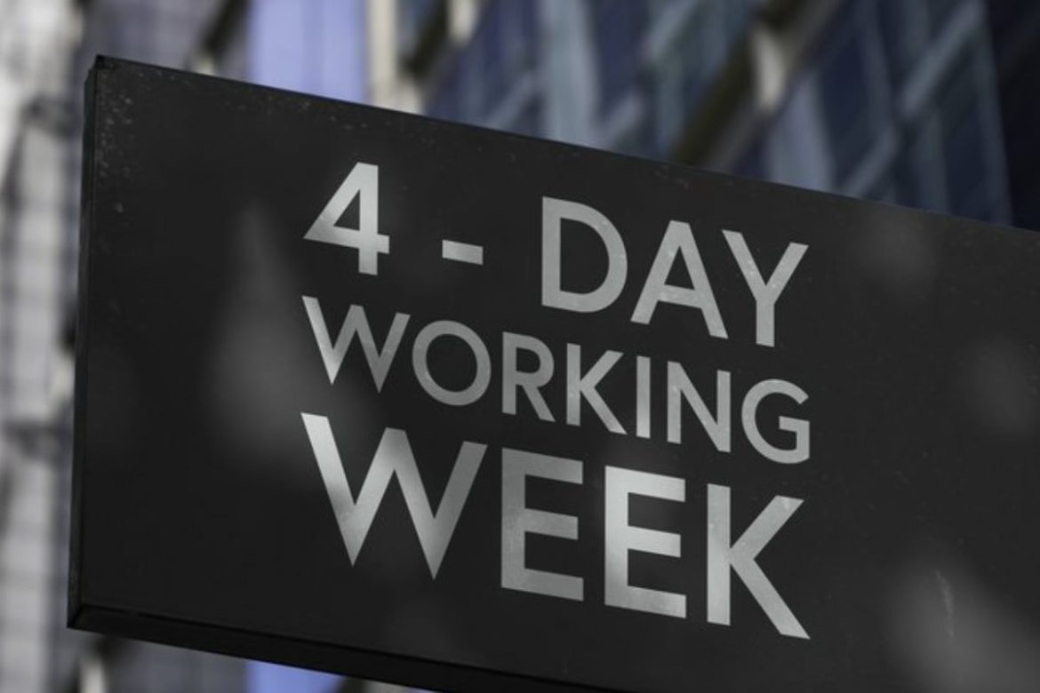 Dubai-working Dubai 4-Day Work Week Begins This July