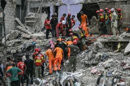 Lyari Building Collapse: Rescue Operation Ends, 27 Dead