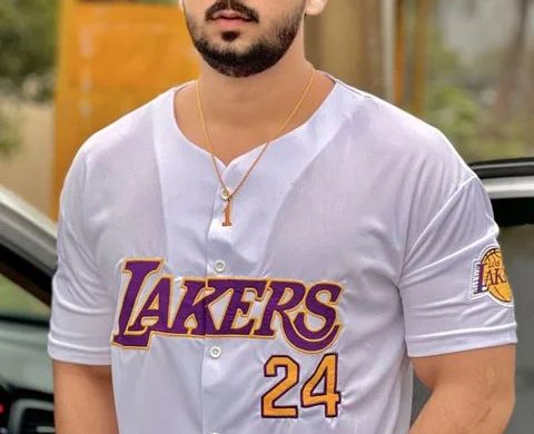 Rajab Butt Announces Temporary Exit from Vlogging and Departure from Pakistan