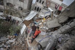 90 Palestinians Martyred in 24 Hours of Israeli Bombing on Gaza