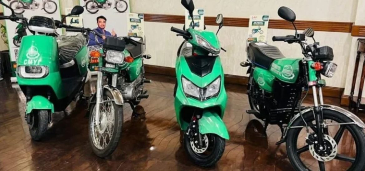 Prime Minister Announces Free Electric Bikes and Loaders for Students and Unemployed Youth