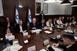 Israeli Cabinet Approves Plan for Full Military Control of Gaza City