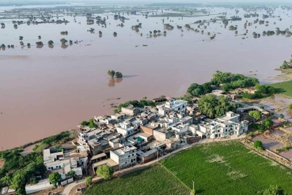 Punjab Breaches Rawaz Bridge to Protect Jhang and Chiniot from Floods
