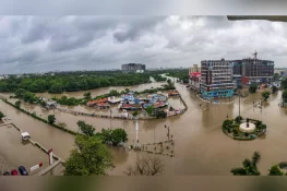 Gujrat Faces Urban Flooding as Residents Continue to Evacuate