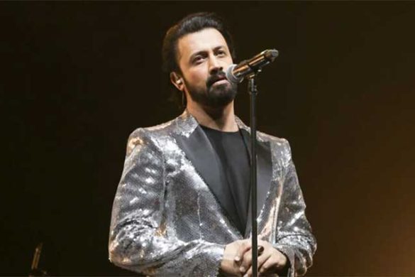 Atif Aslam Wins Hearts with Paper Plane Autograph at Recent Concert