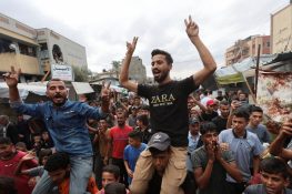 Israel Announces Ceasefire in Gaza, Partial Withdrawal Begins