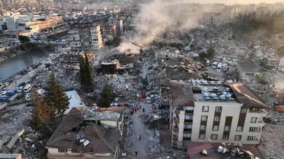 Powerful 6.1 Magnitude Earthquake Strikes Western Türkiye