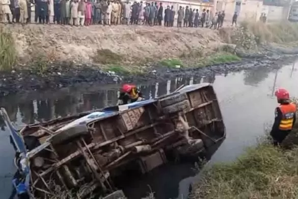 School Bus Accident in Sheikhupura Leaves 21 Children Injured