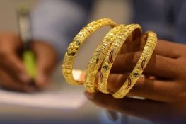 Skyrocketing Gold Prices Shock Pakistani Consumers