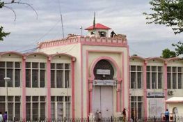 Prisoner Seeks Same Privileges as Former PM Imran Khan in Adiala Jail