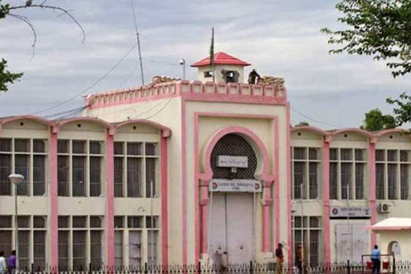 Prisoner Seeks Same Privileges as Former PM Imran Khan in Adiala Jail