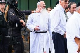 UK Lowers Flags Nationwide After Terrorist Attack on Manchester Synagogue