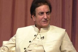 Humayun Saeed Outshines Bollywood’s Khans, Says Writer Khalil-ur-Rehman Qamar