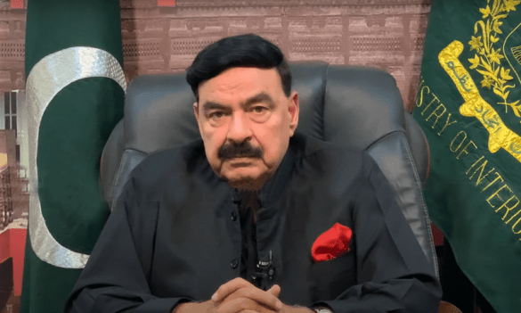 Former Interior Minister Sheikh Rasheed Stopped from Leaving Pakistan Despite Court Order