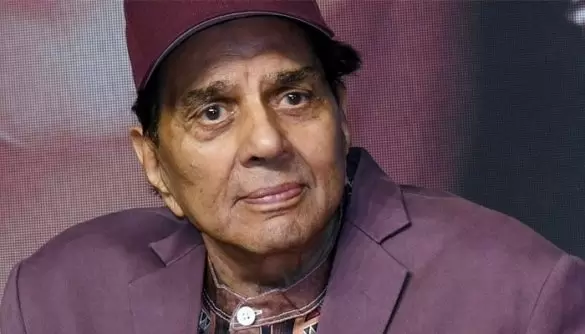 Bollywood Legend Dharmendra Discharged from Hospital, Recovering at Home