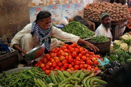 Vegetable Prices Surge in Lahore, Citizens Demand Government Action