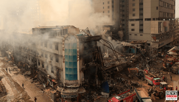 Another Section of Karachi’s Gul Plaza Collapses Amid Devastating Fire