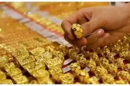 Gold Prices Plunge in Pakistan as Sharp Decline Continues