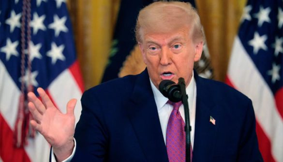 Trump Warns of Serious Consequences if Iran Deal Fails, Confirms Ongoing Negotiations