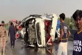 Death Toll Reaches 14 in M9 Motorway Crash Near Karachi