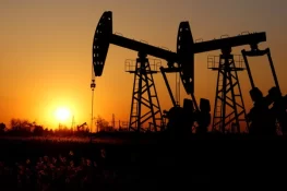 Oil Prices Surge Amid Rising Tensions in the Strait of Hormuz