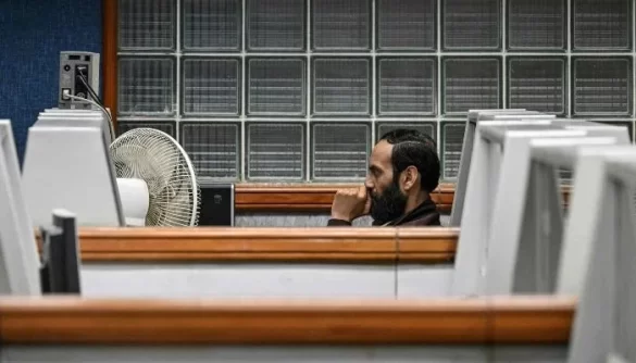 PSX Plummets Amid Rising Oil Prices and Bond Yields