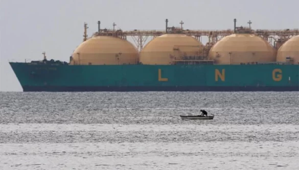 Pakistan Seeks LNG Cargoes as Energy Demand Rises Amid Supply Pressures