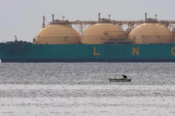Pakistan Seeks LNG Cargoes as Energy Demand Rises Amid Supply Pressures