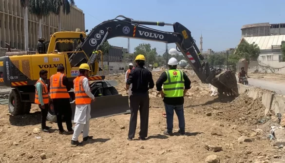 FWO Resumes Work on Karachi’s Red Line BRT as Government Sets 90-Day Deadline