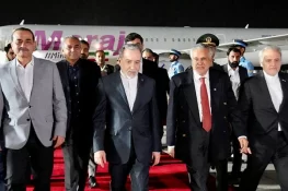 Iran Proposes Phased Deal on Strait of Hormuz and Nuclear Talks Delay: Report