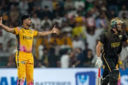 Zalmi Take Control of PSL 11 Final as Kingsmen Collapse at Gaddafi Stadium