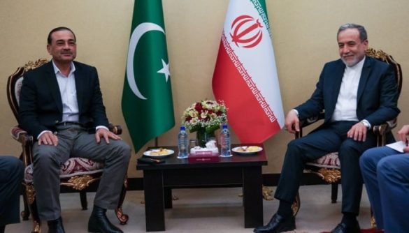 Field Marshal Asim Munir Meets Iranian Leadership as Pakistan Pushes Diplomatic Efforts on Iran-US Tensions