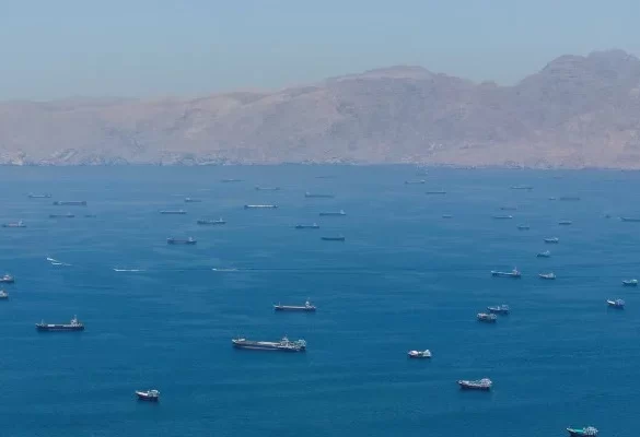 US Conducts New Strikes on Iran as Strait of Hormuz Tensions Escalate