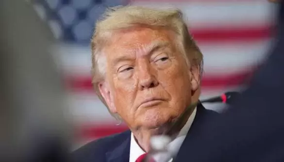 Trump Says US Apache Helicopter Crew Safe After Crash Near Strait of Hormuz