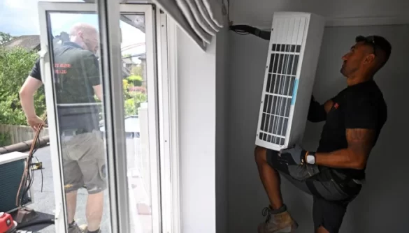 Experts Urge Caution as Air Conditioner Demand Rises During UK Heatwaves