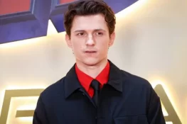 Tom Holland Recreates Iconic ‘Spider-Man’ Meme During Surprise Interview