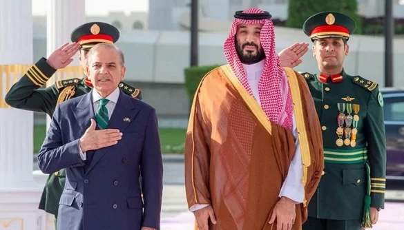 Report: Pakistan Tells Iran Houthi Attacks on Saudi Arabia Would Cross Its ‘Red Line’