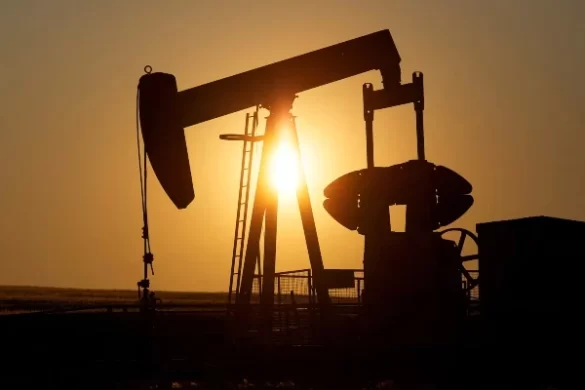 Brent Oil Climbs Above $90