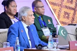 Dar Raises Kashmir, Gulf Crisis at ASEAN Forum, Urges Global Action