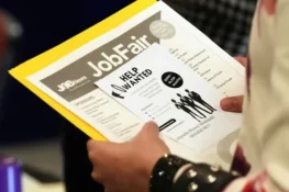 US Economy Unexpectedly Loses 23,000 Jobs in July as Labour Market Shows Signs of Weakness