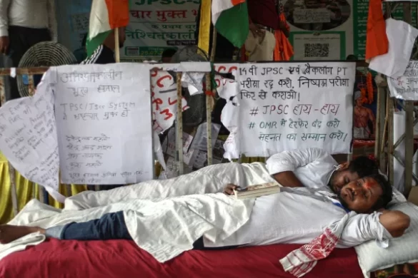 Indian Students Intensify Exam Protests in Jharkhand