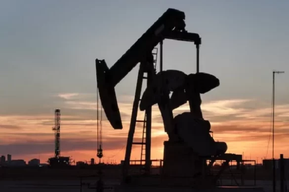 Crude Oil Holds Above $87 as US-Iran Deal Hopes Fade, Hormuz Reopening Remains Uncertain