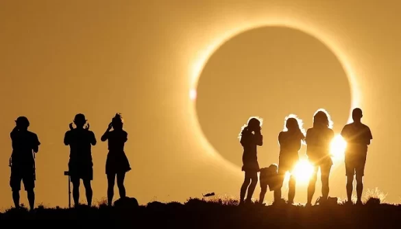 Day Turns to Night in Spain as Rare Total Solar Eclipse Wows Europe