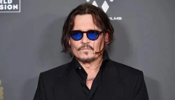 Johnny Depp in Talks to Return as Jack Sparrow for ‘Pirates of the Caribbean 6’