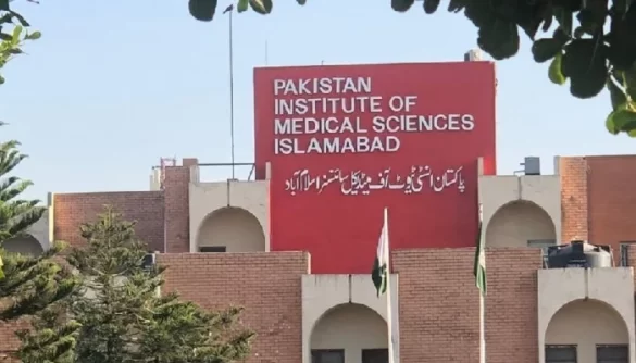 PIMS Says Two Shifa Specialists Joined Imran Khan’s Eye Examination